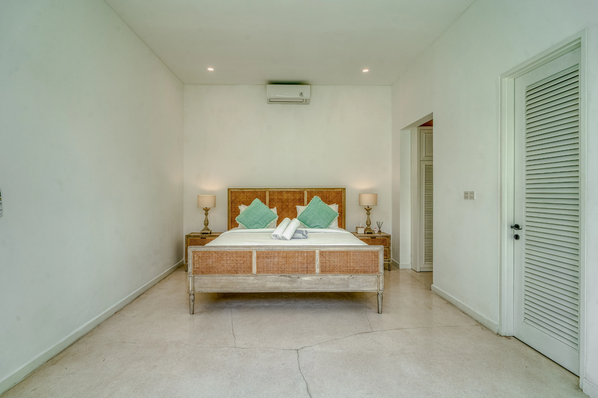 Beachside Mediterranean Luxury: 3BR in Canggu Share Save — image 3