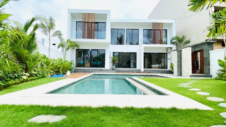 Pererenan Perfection! Brand New 3BR Villa – 5 Mins to Beach – AF261