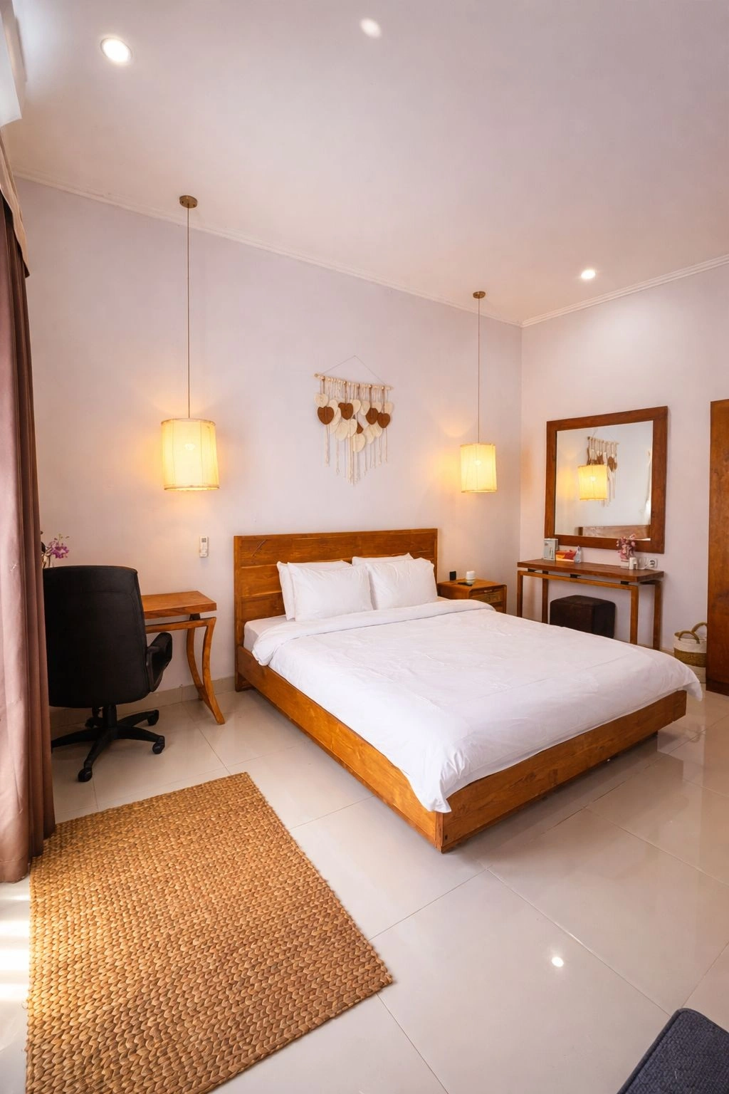 Villa For Rent 2 Bed In Kerobokan Badung Bali TN-4043 — image 3