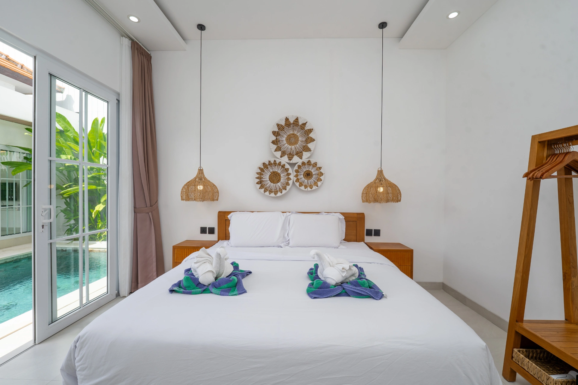 Villa Nadhira – 3BR Tropical Oasis in Berawa — image 2