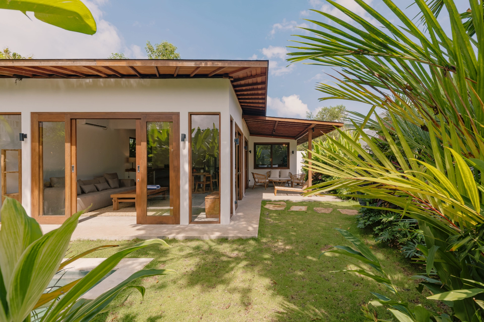 Kilani 3 - Modern 1BR Uluwatu Haven | Serene Pool Stay — image 2