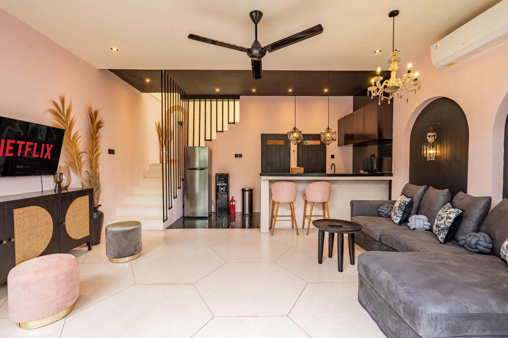 Liminal 3 - 1BR Canggu Haven | Pool & Balcony Near Beach — image 1