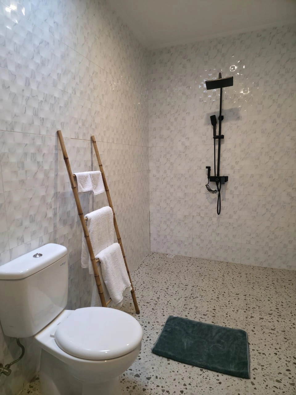 DO 496 - For Rent Villa Tropical Modern Located at Umalas — image 1