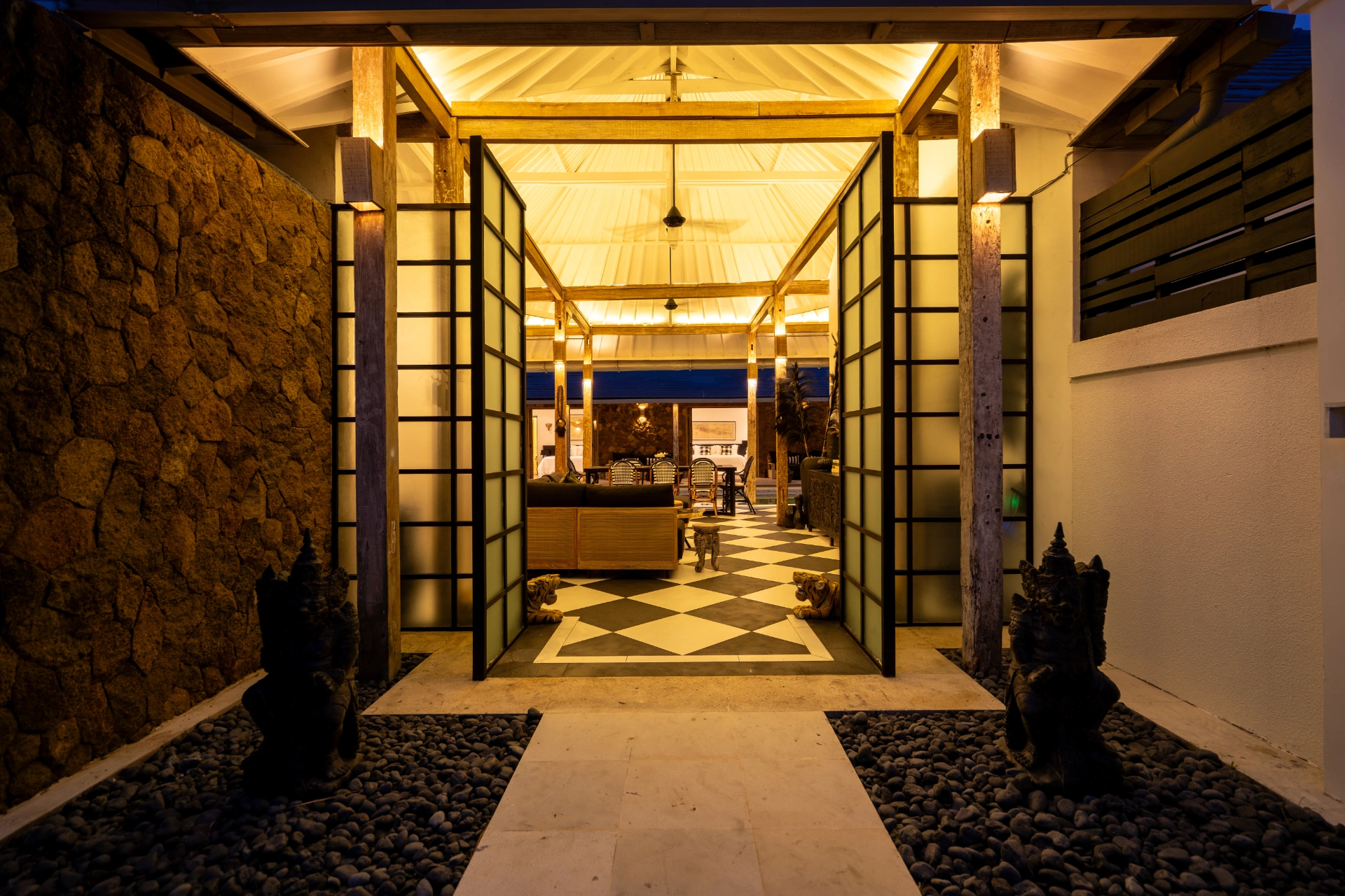 Luxe Bali Seminyak - Luxe Bali: Tropical 4BR Villa w/ Pool in Seminyak — image 3