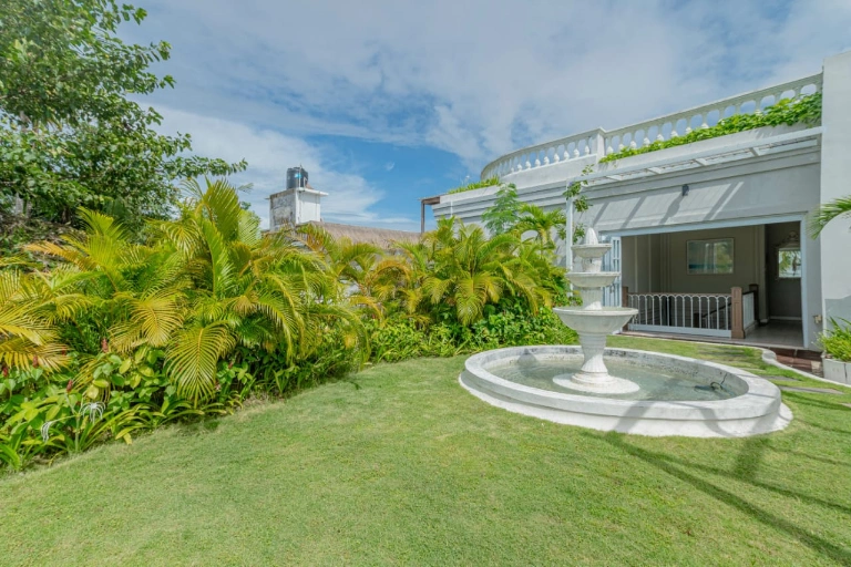 5PR2 | 5BR Luxury Villa in Pererenan — image 1