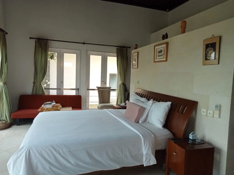 4PR3 | 4BR Villa in Pererenan — image 4
