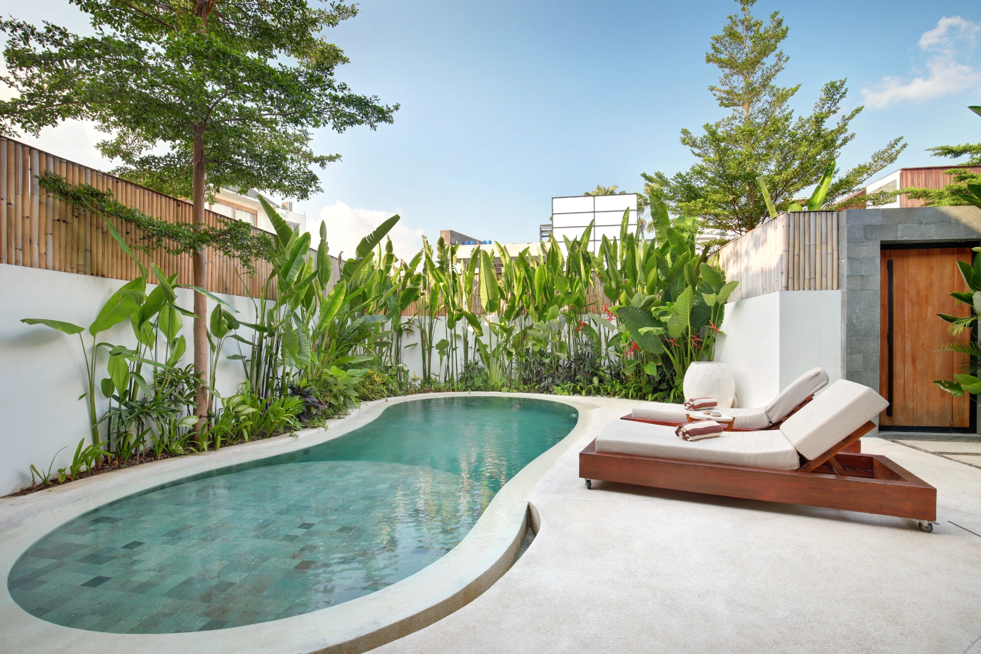 Aquamarine Villa I Canggu 3BR Sunken lounge/Central of Canggu/Rooftop available! — image 1