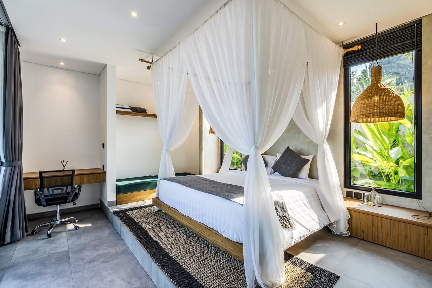 Available 3 bedroom in tanah lot — image 4