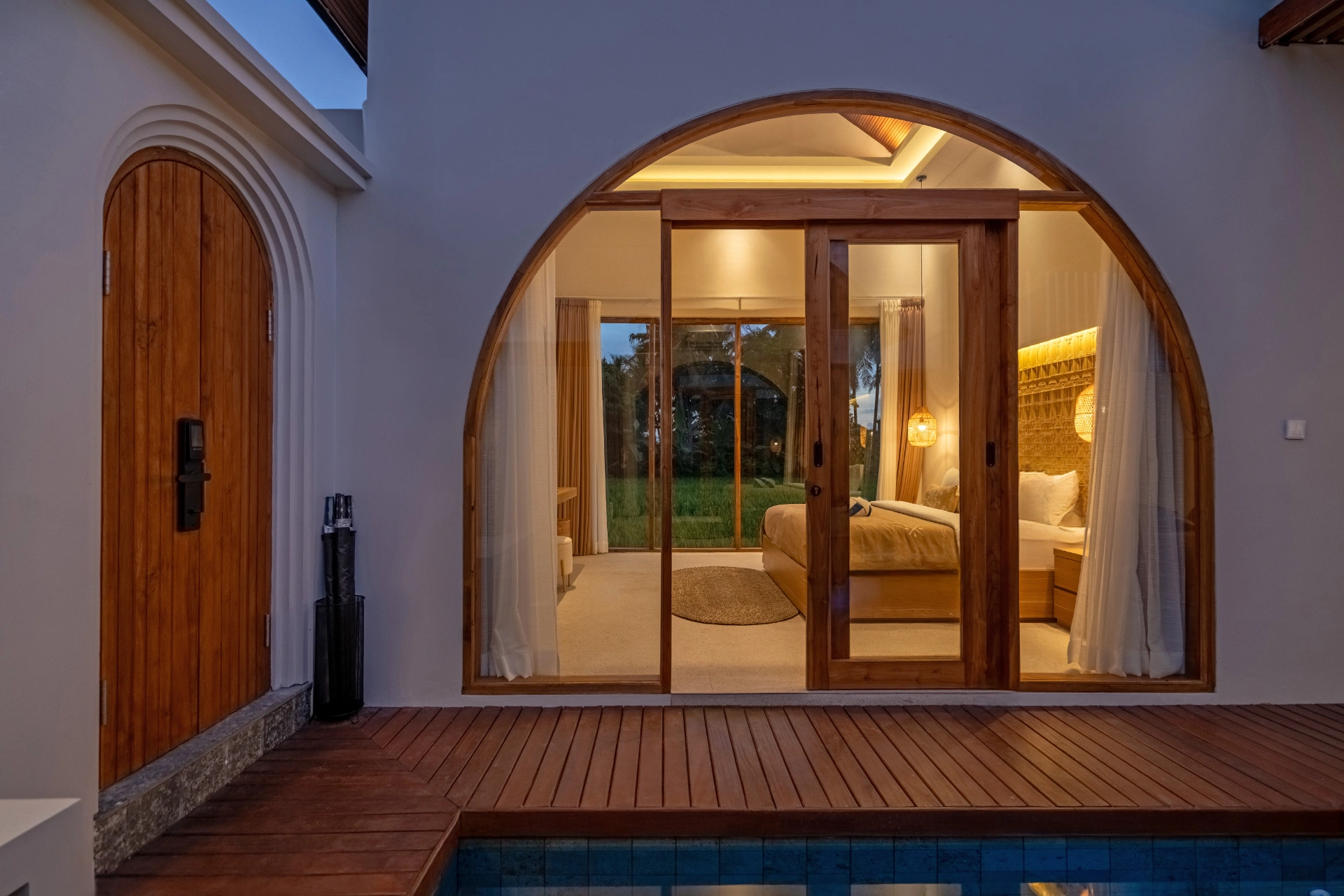 Mitch Gateaway - Luxe 2BR Ubud Haven: Pool & Serene Paddy View — image 3