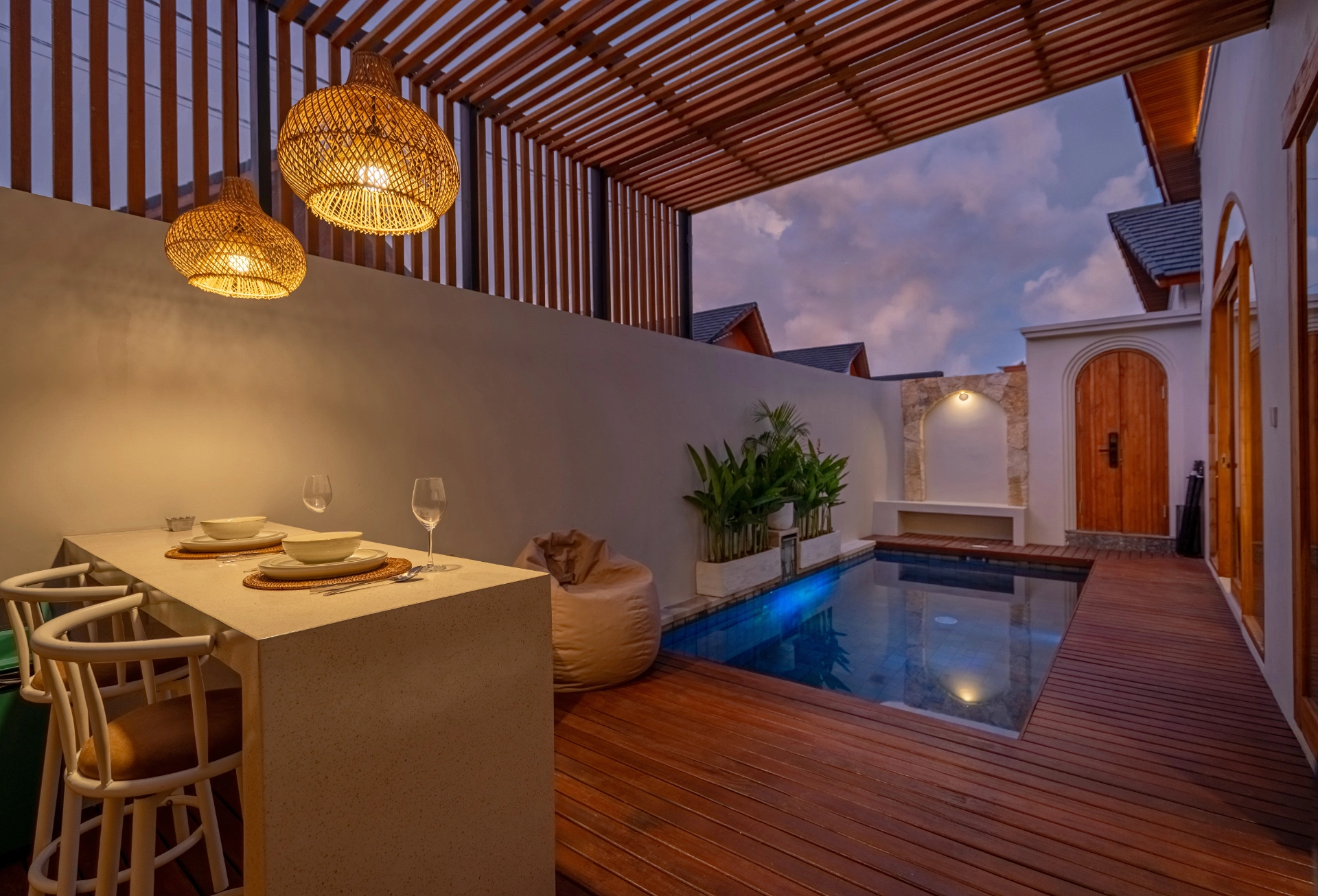 Mitch Gateaway - Luxe 2BR Ubud Haven: Pool & Serene Paddy View — image 4