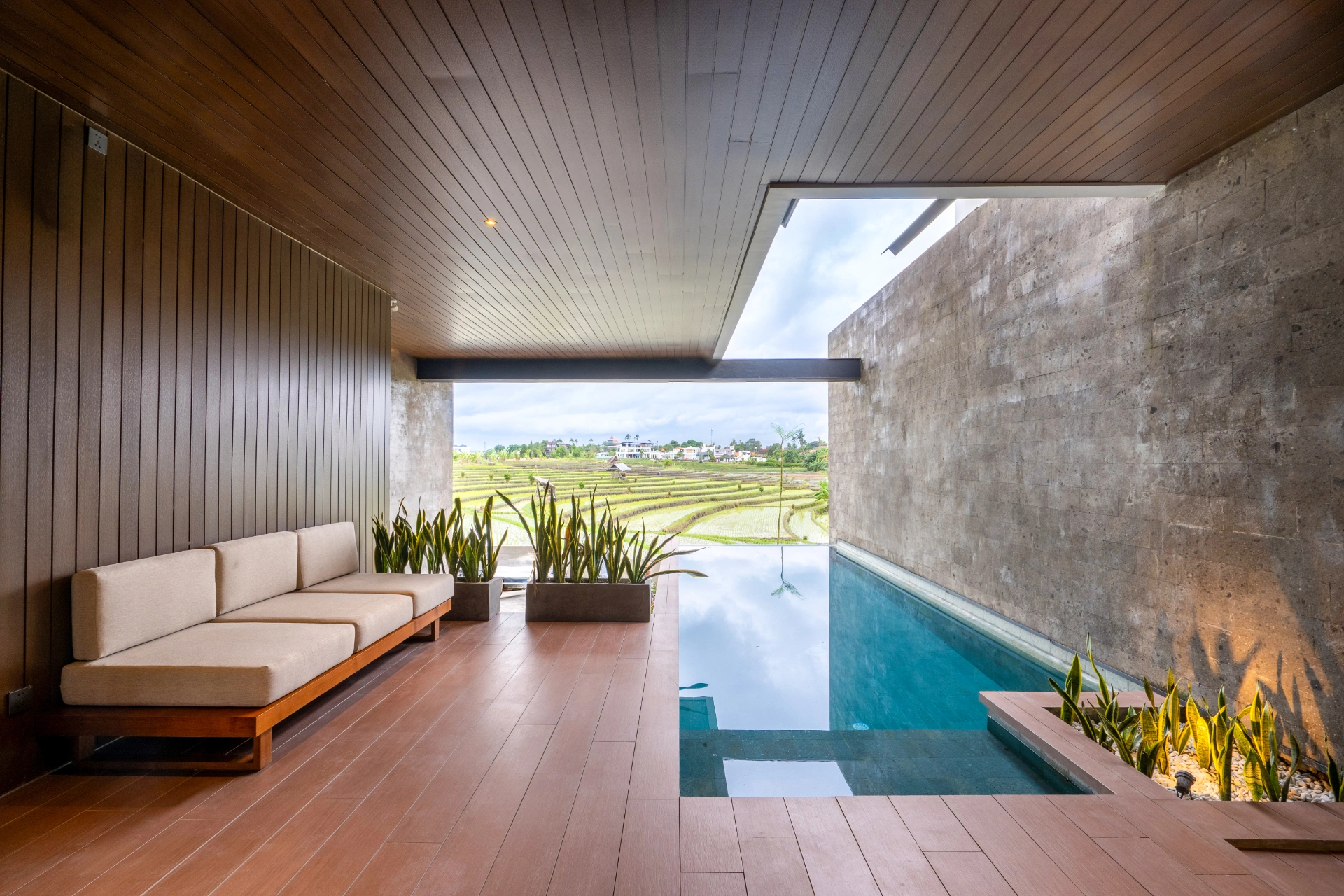 Nava Tamora 11 - Elite 3BR Canggu | Tranquil Pool & Paddy View — image 4