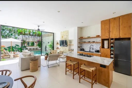 3 BR VILLA IN BATU BOLONG CANGGU — image 4