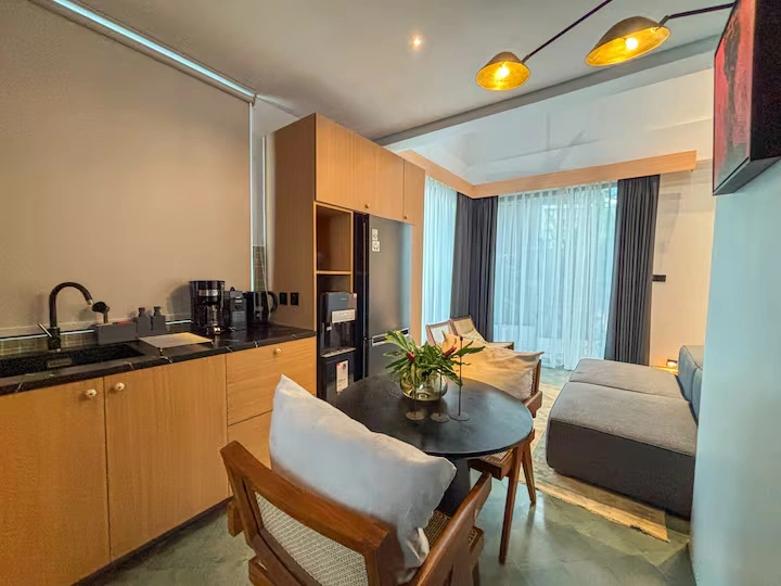 1BR LOFT VILLA IN CEMAGI — image 4