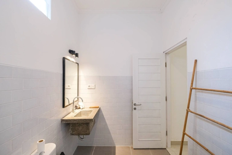 3BR Villa in Padang Linjong’s Prime Area — image 2