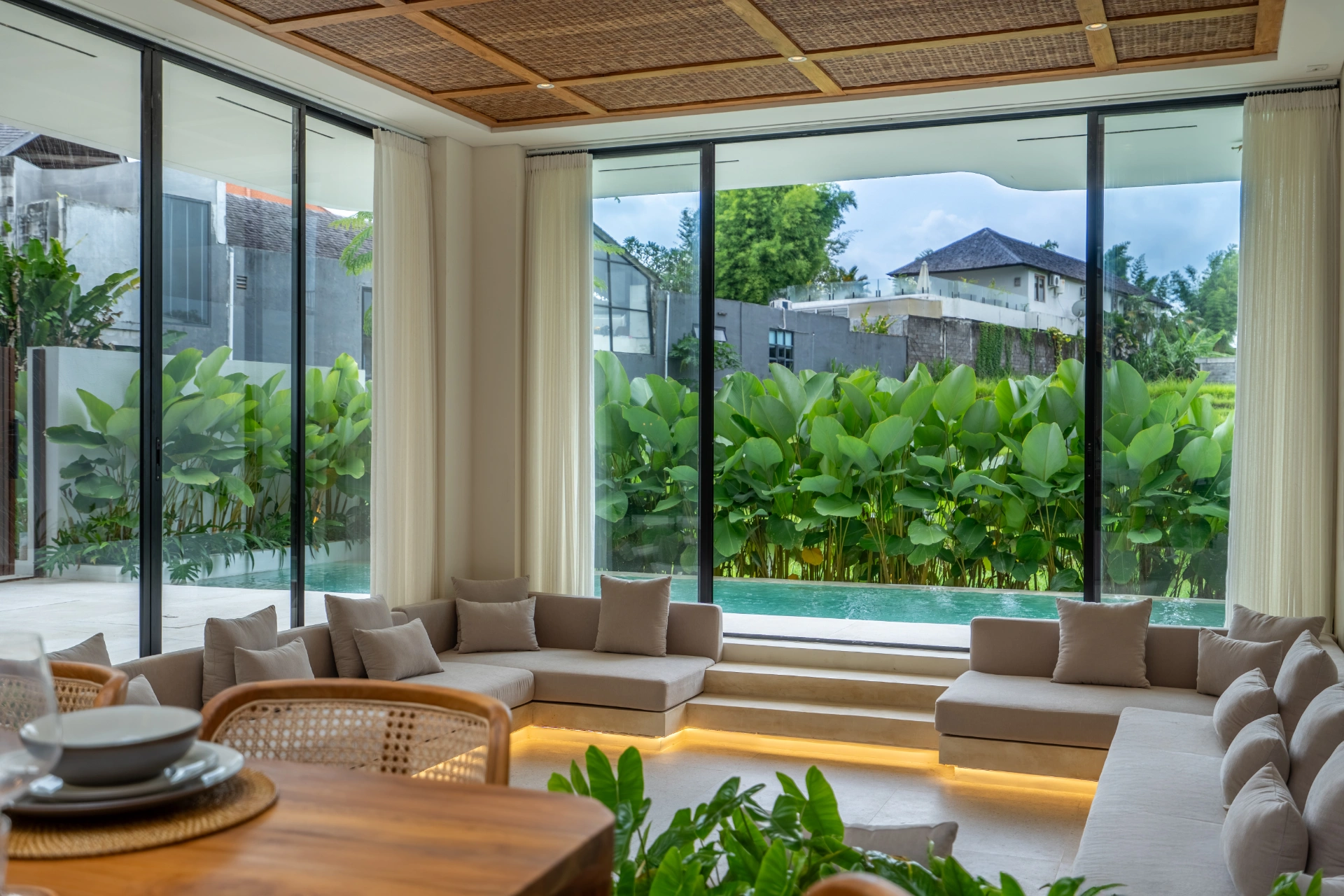 Sona 2 - 3BR New Paddy View Luxury Villa - Near Beach — image 1
