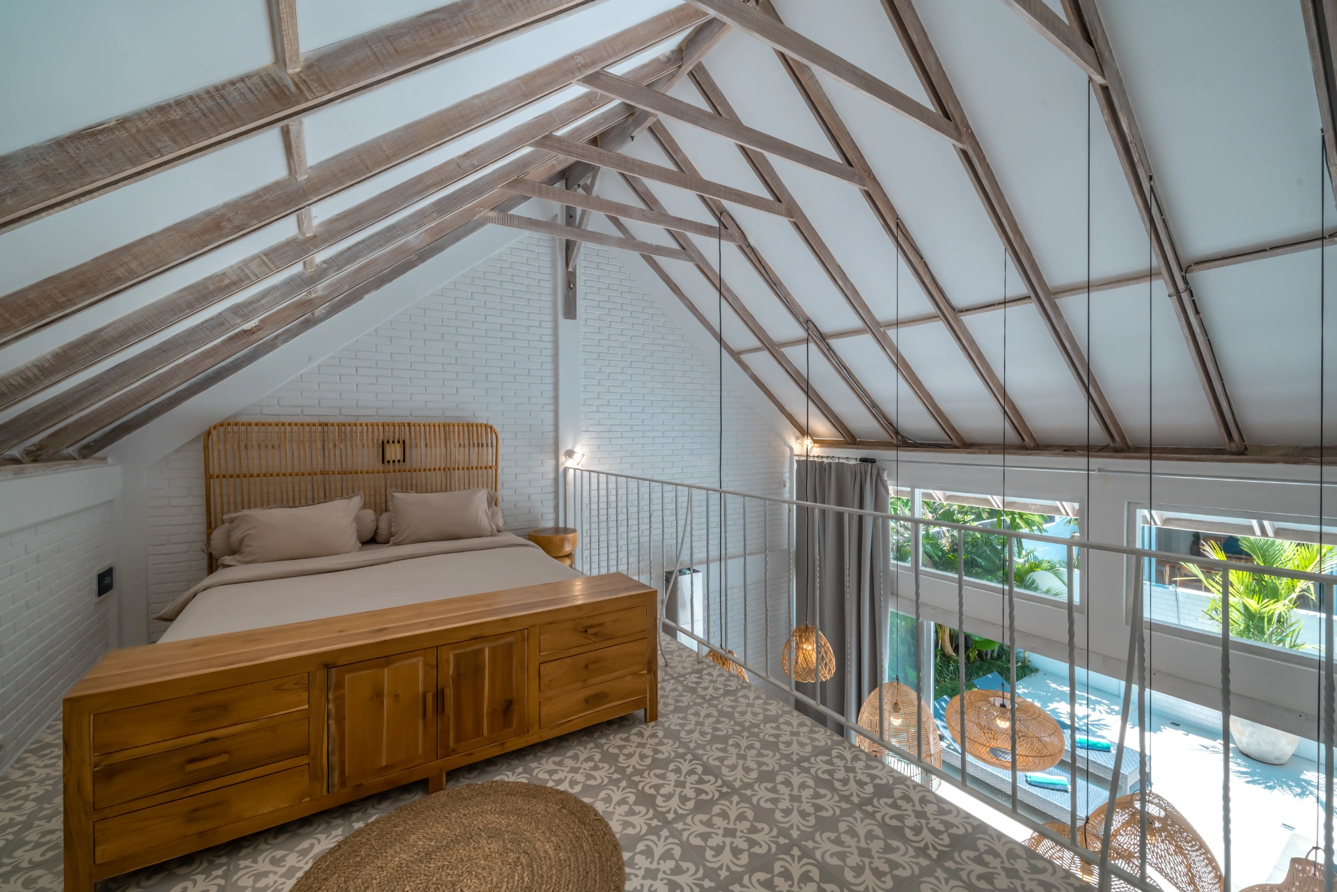 White Loft Canggu: 1BR Central Oasis in Canggu — image 3