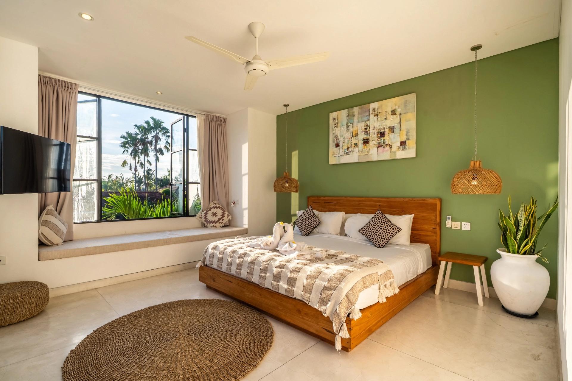 Tranquil Pool Villa Stylish & Spacious Retreat in Umalas — image 2