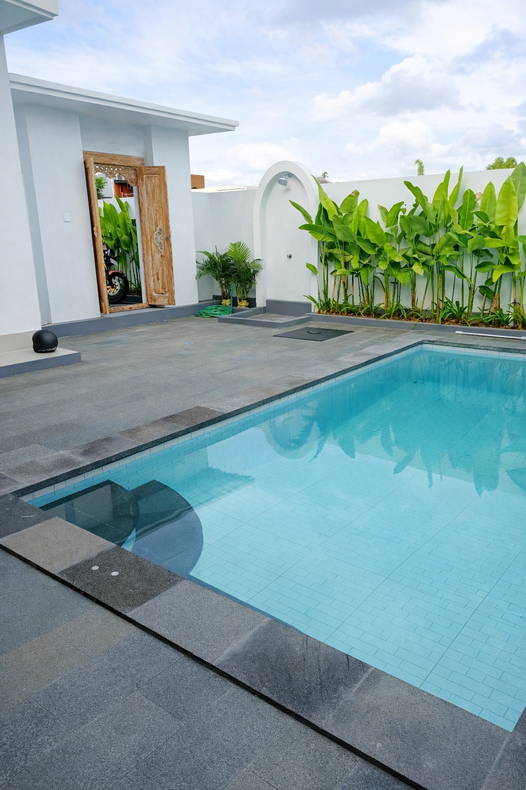 New 2 bedroom villa for renting 3 years