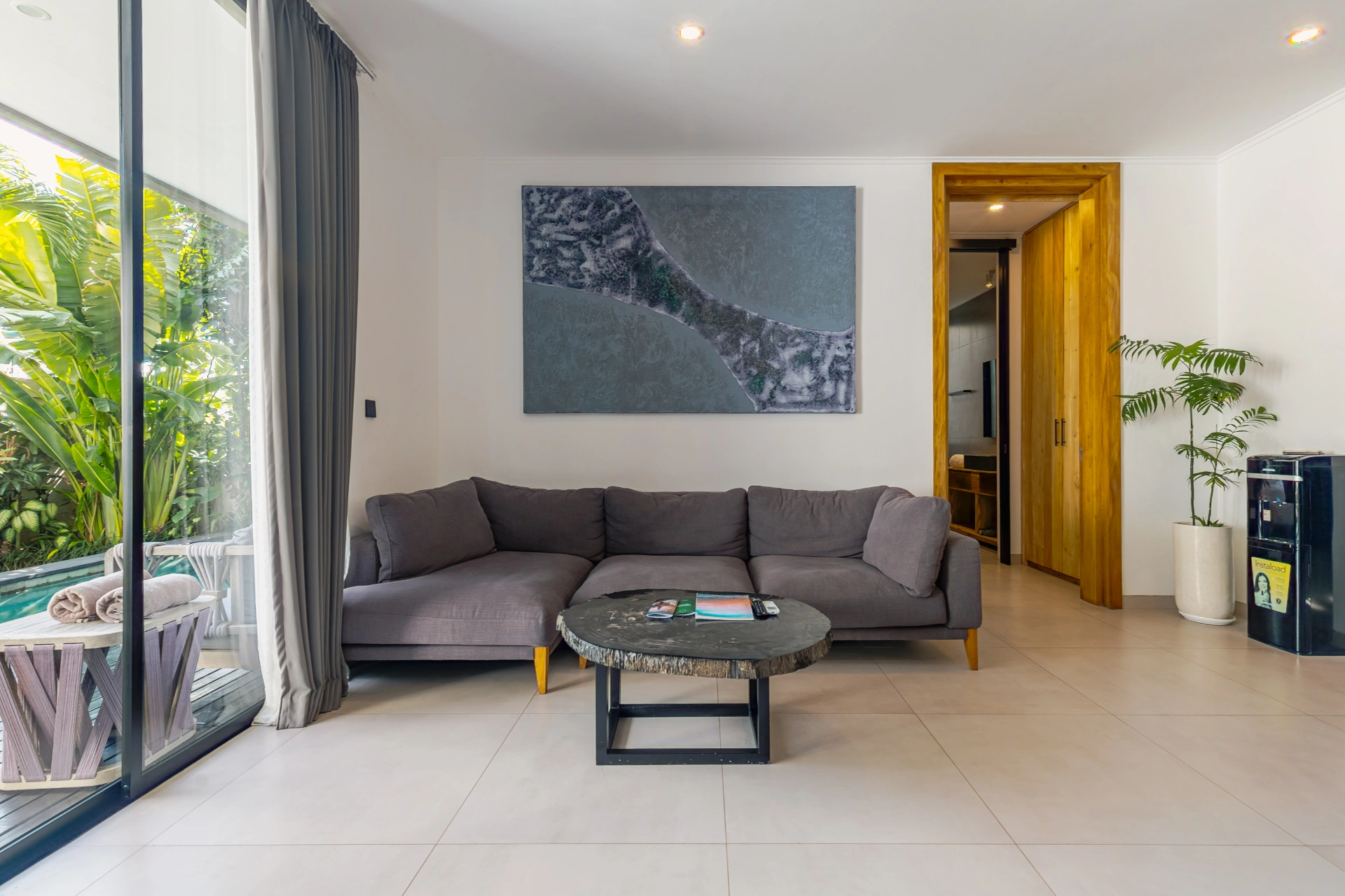 Sunny Village 3 - Luxe 3BR Berawa | Pool | Near Beach & Top Cafés — image 4