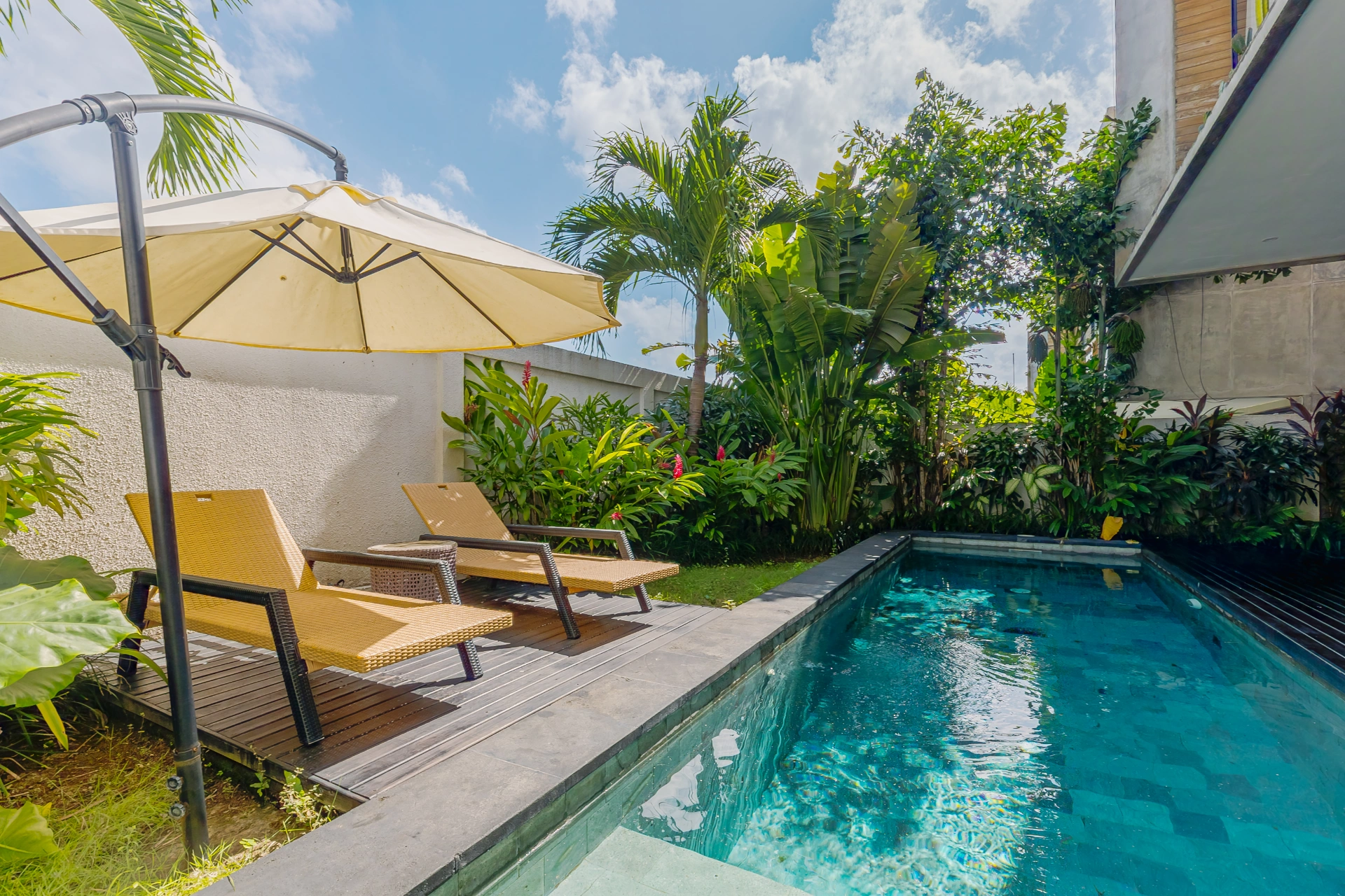 Sunny Village 3 - Luxe 3BR Berawa | Pool | Near Beach & Top Cafés — image 1