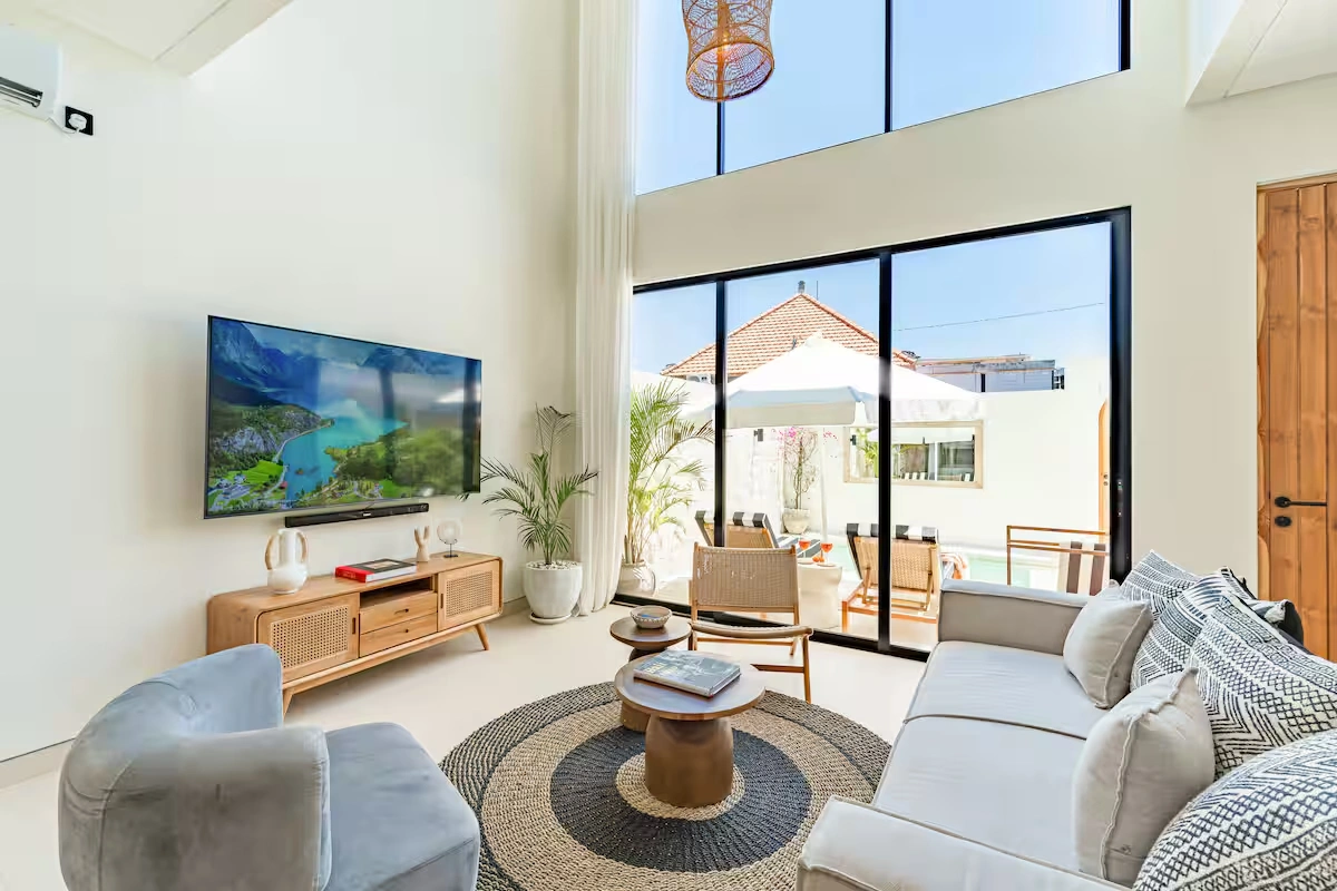 Villa Santai Santai - Chic & Cozy 2BR Private Pool Villa in Prime Canggu — image 3