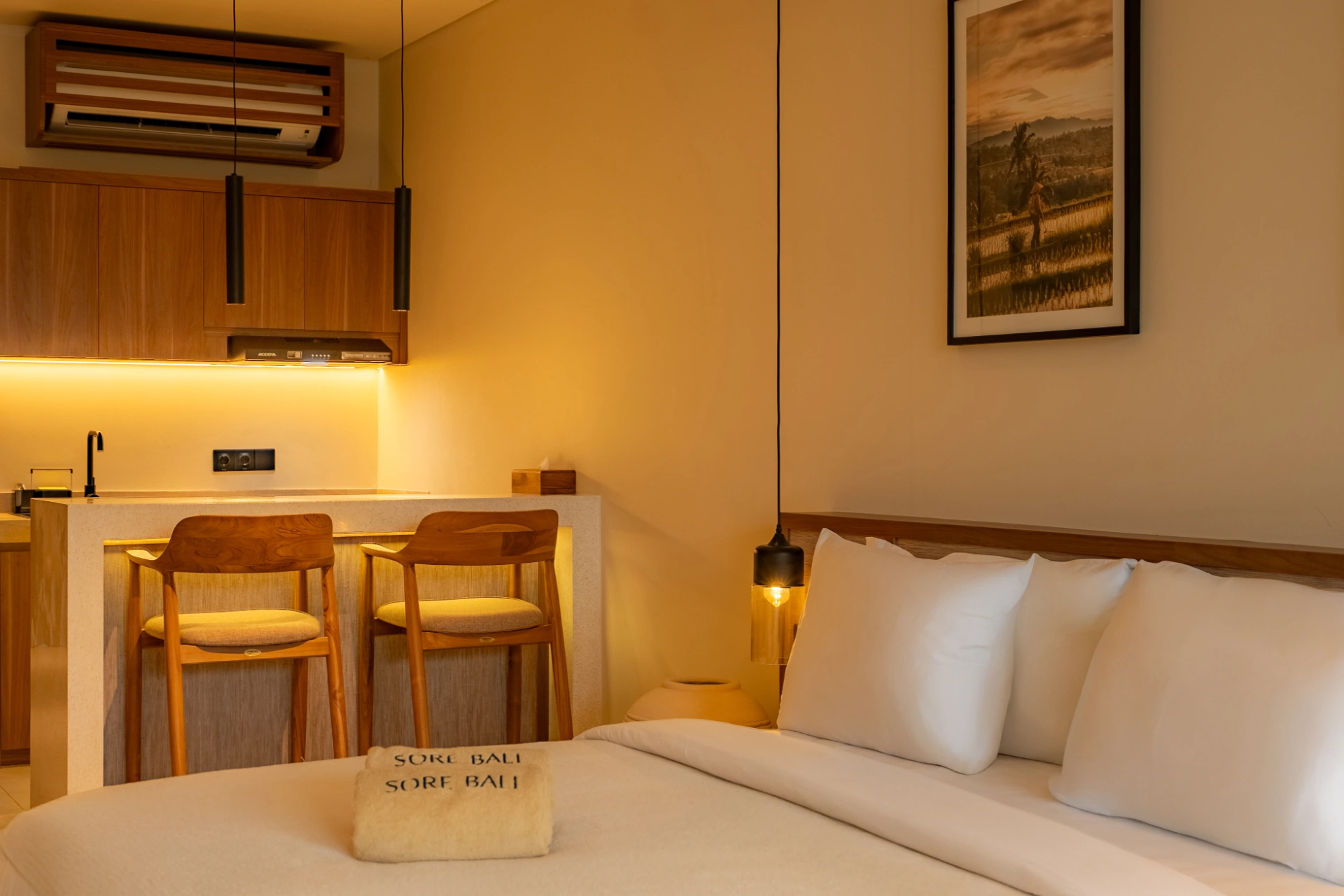 Sore Hotel - 1BR Canggu By The Pool Studio | Workspace — image 1