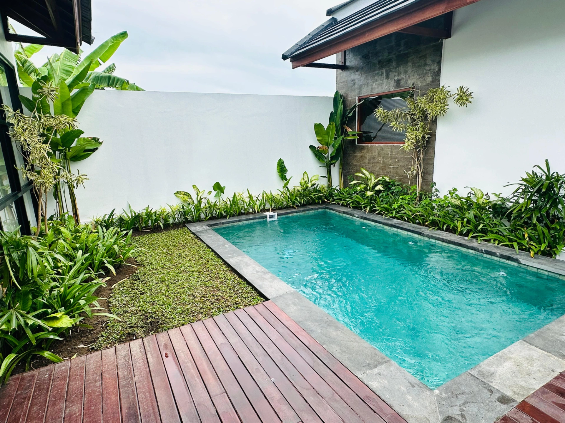 EXCLUSIVE 1-BEDROOM VILLA | CENTRAL CANGGU — image 2
