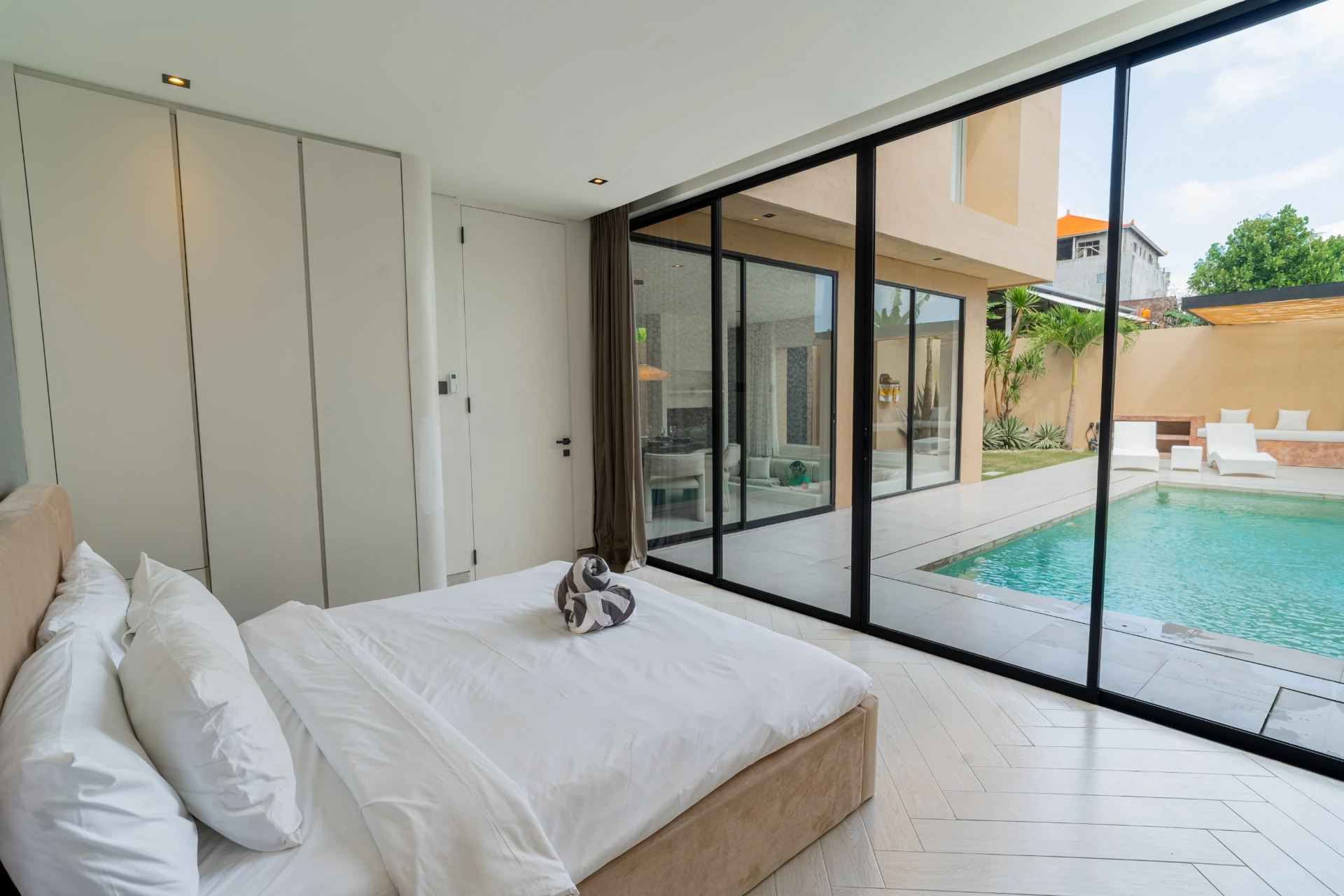 Minimalist Paradise: Tranquil Canggu Villa