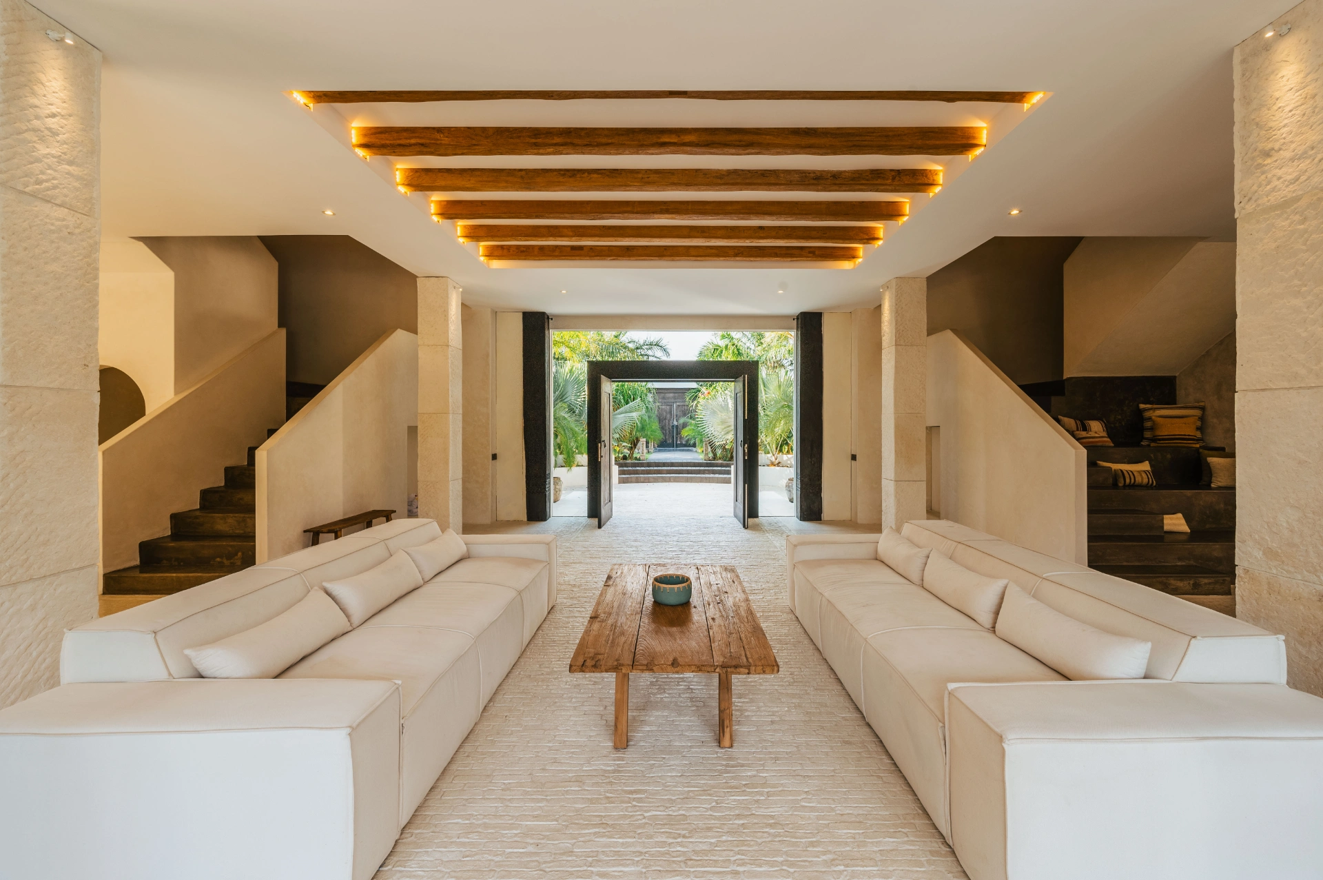 6BR Luxury Villa Near Seseh Beach — image 1