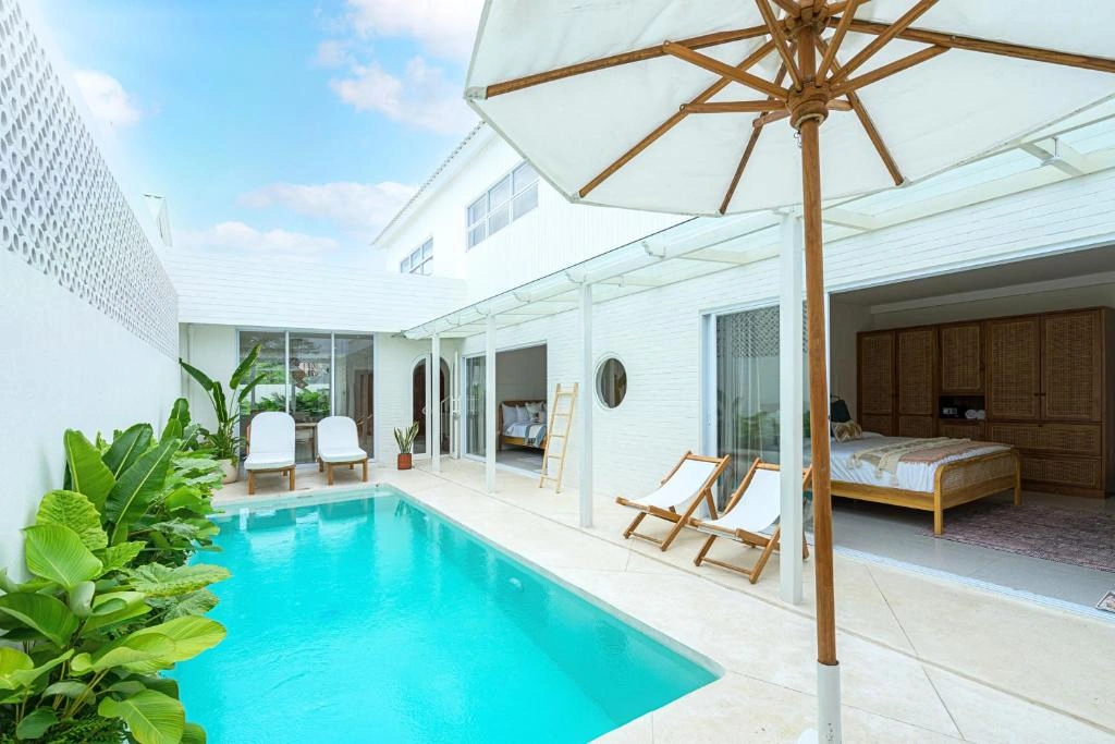 3 BR VILLA IN UNGASAN — image 1