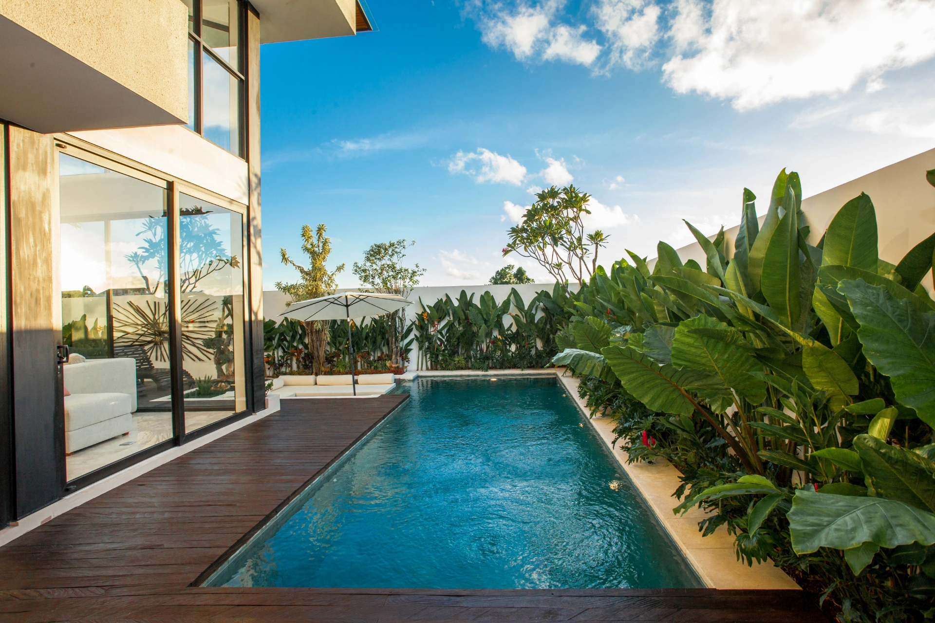 Villa Lyma - Luxury 4-Bedroom Brand New Villa with Rooftop Pool & Ricefield View — image 1