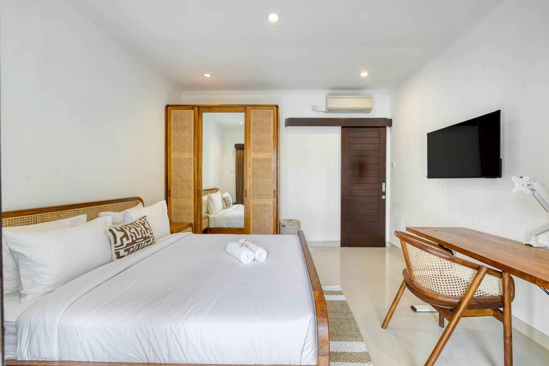 Villa Unagi – Chic 2BR Tropical Escape in Canggu — image 3