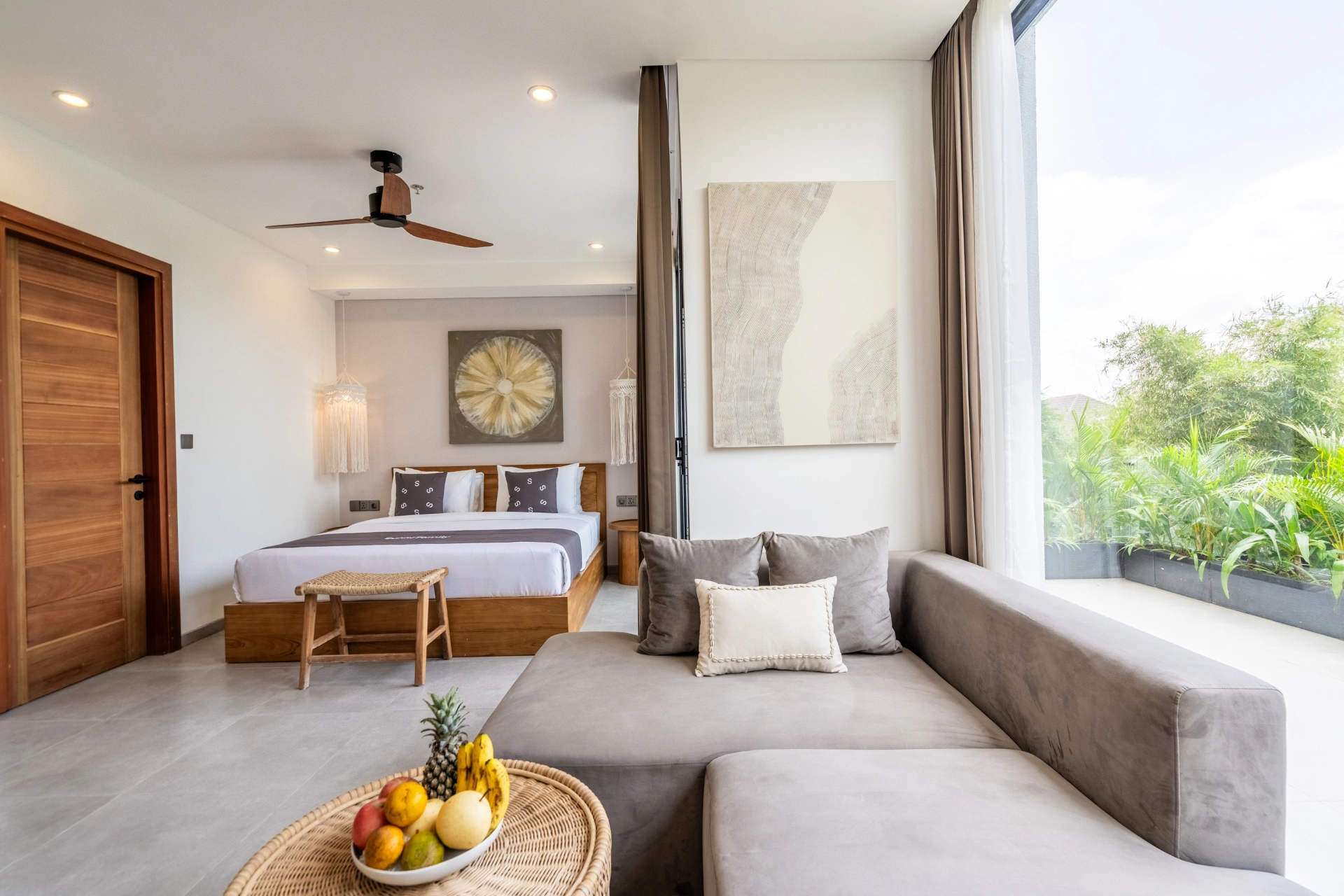 Sunny Muse Balcony - Luxe 1BR Canggu | City View Pool & Rooftop Gym — image 4