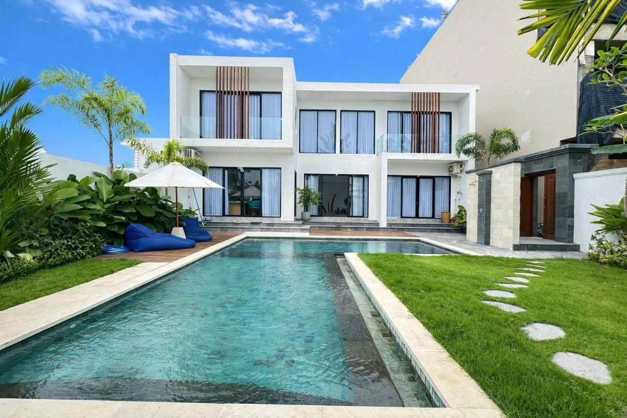 Villa For Rent 3 Bed In Pererenan Badung Bali PO-4068