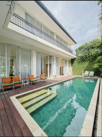 4 BR Seminyak Villa with pool & Garden — image 1