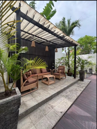 4 BR Seminyak Villa with pool & Garden — image 3