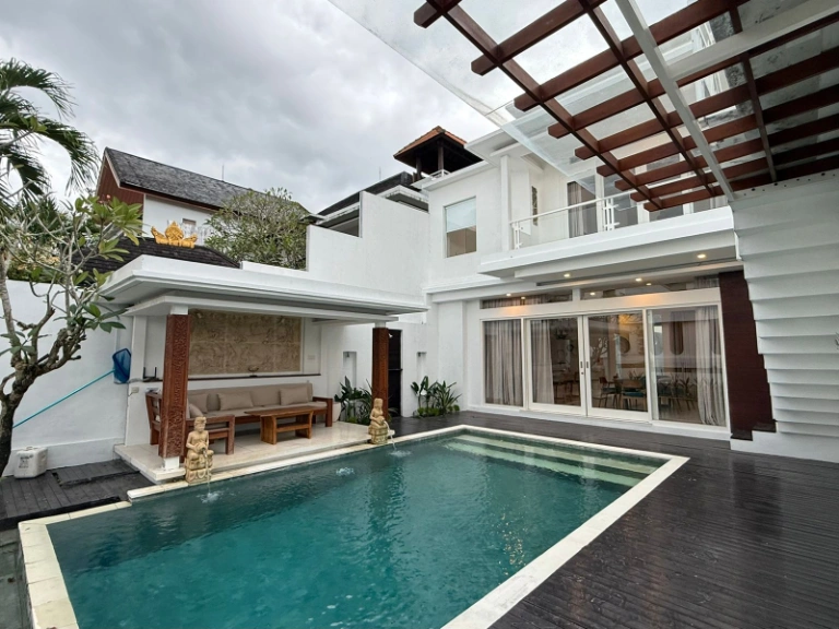 3 Bedroom Luxury Tropical Villa — image 2