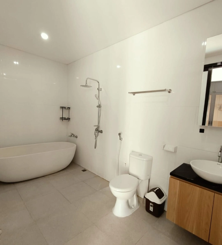 3BR Villa Tumbak Bayuh — image 1