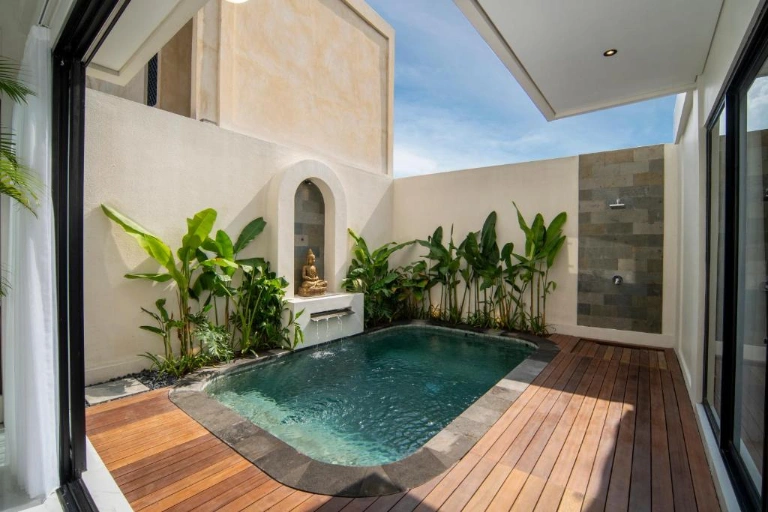 3 BR VILLA IN KAYU TULANG — image 1