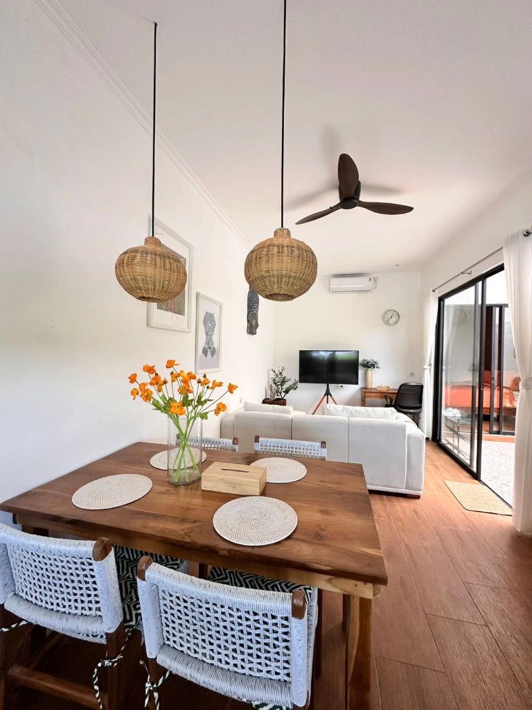 Loft/Mezanine 1BR Kedungu — image 1
