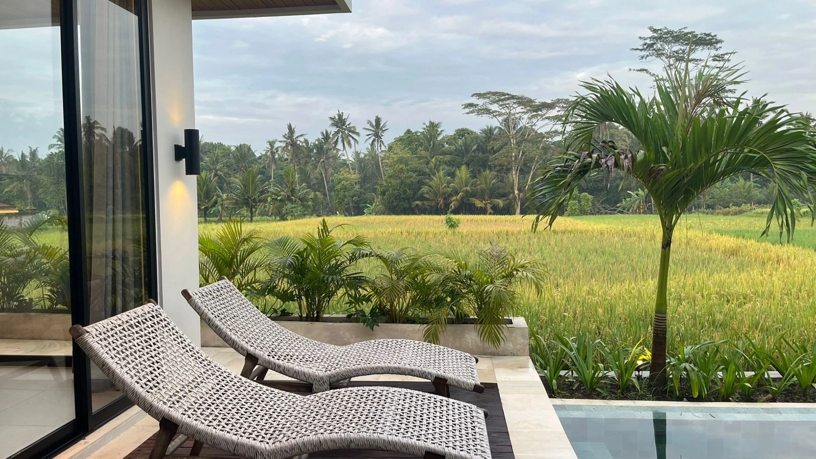 Modern Villa For Rent 2 Bed In UbudGianyar Bali SH-4075 — image 3