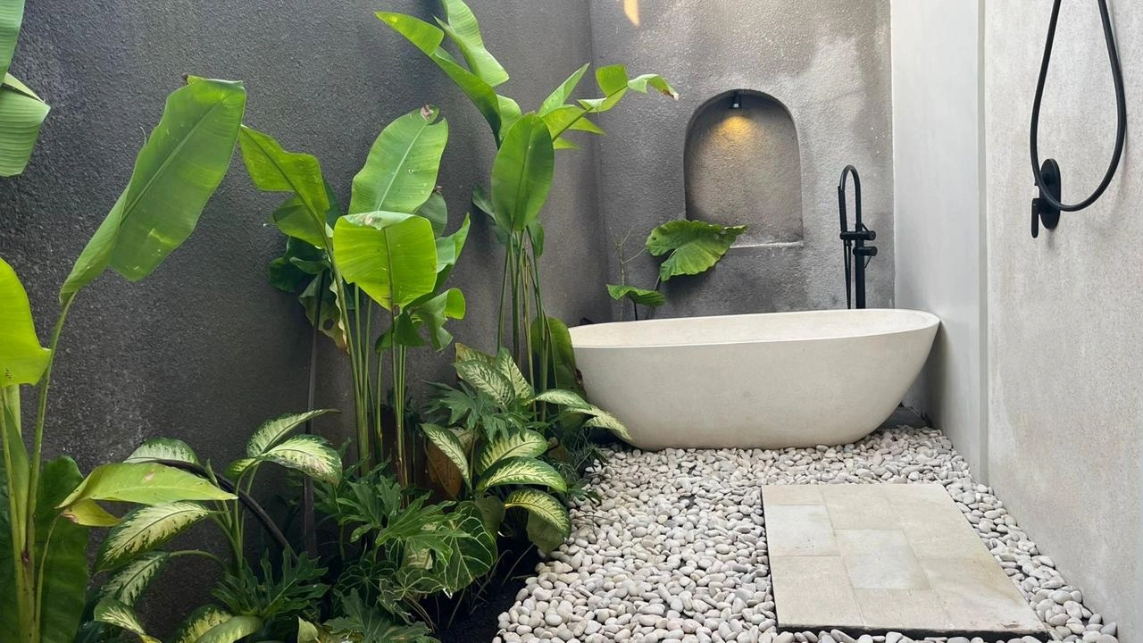 Modern Villa For Rent 2 Bed In UbudGianyar Bali SH-4075 — image 1