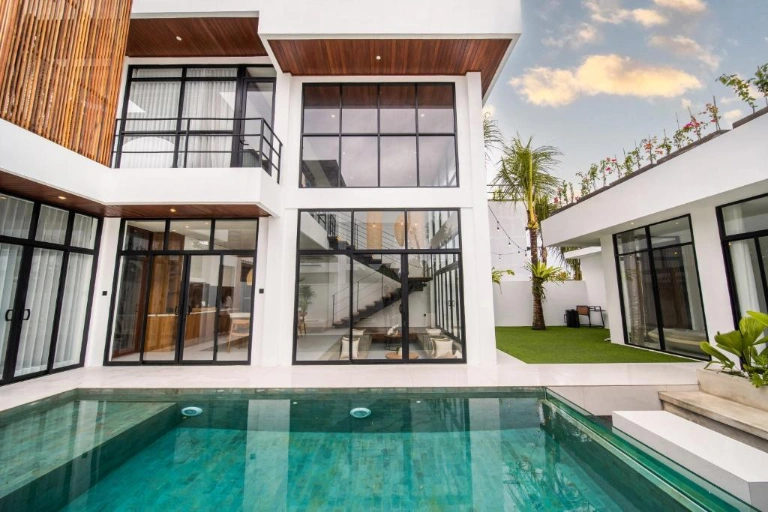 3 BR VILLA IN PERERENAN