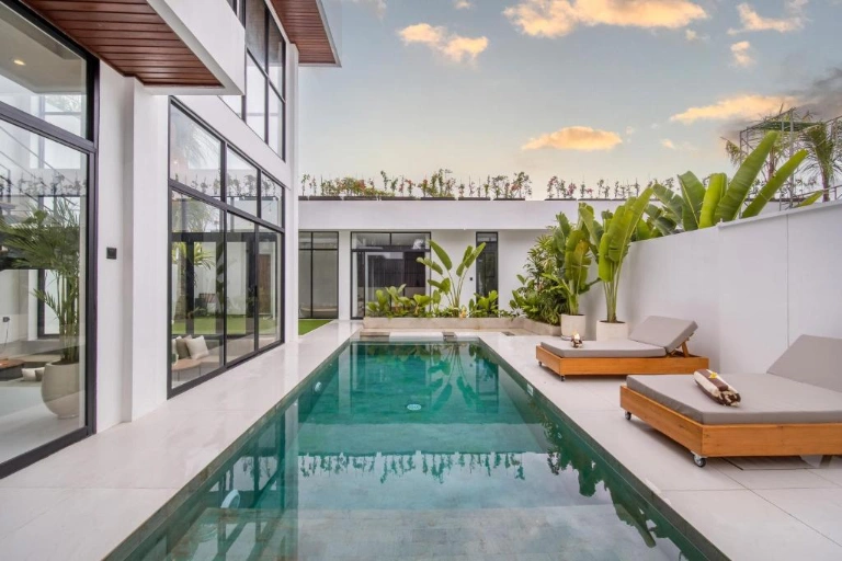 3 BR VILLA IN PERERENAN — image 1
