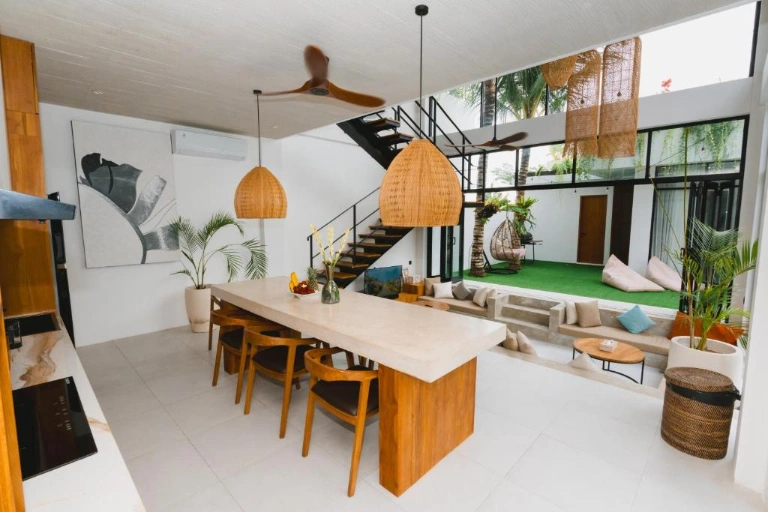 3 BR VILLA IN PERERENAN — image 4