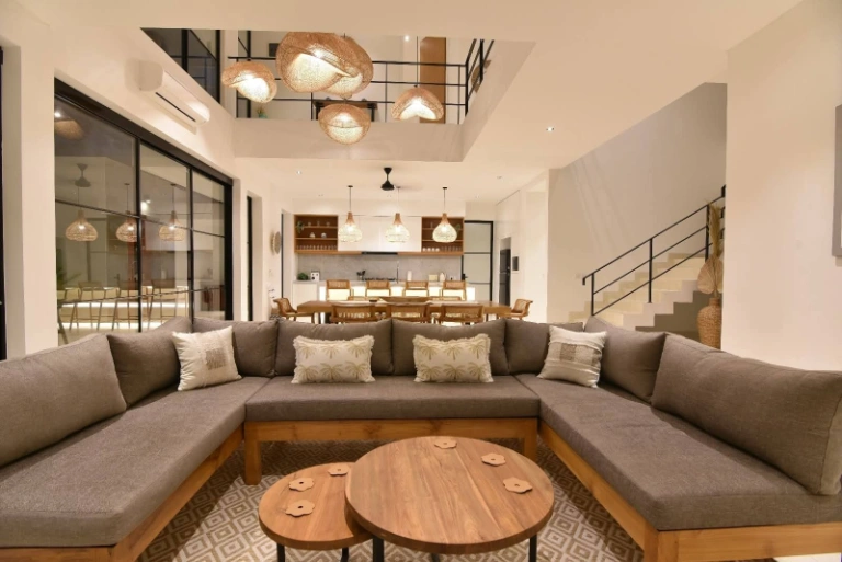 4 Bedroom Villa in Bumbak IDR 85 Mill/Month +62 821 2222 0001 — image 3
