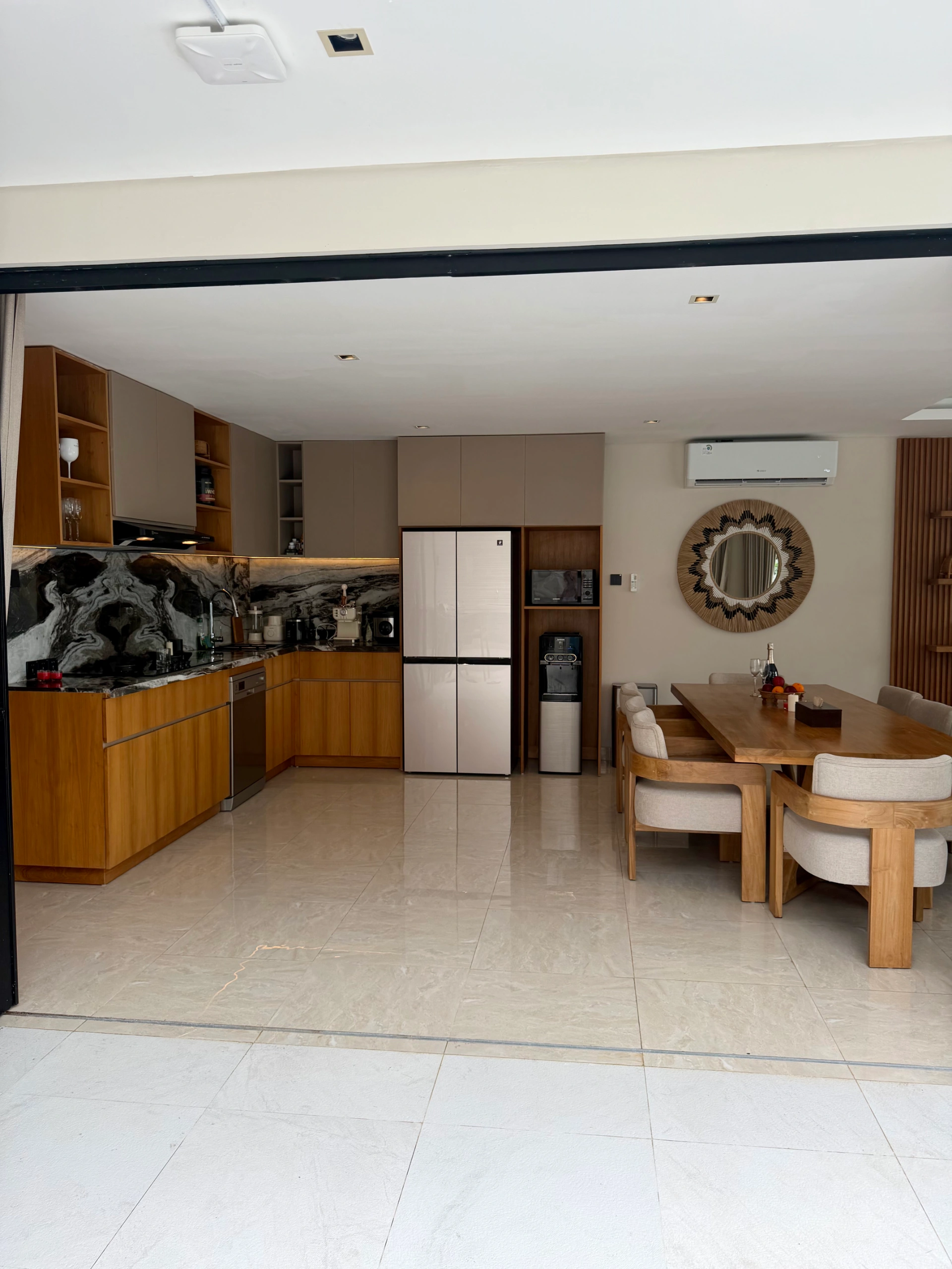 ONYX 3BR Pool | Zen Hillside Luxury Villa | Ocean View | Long-Term Rental — image 4