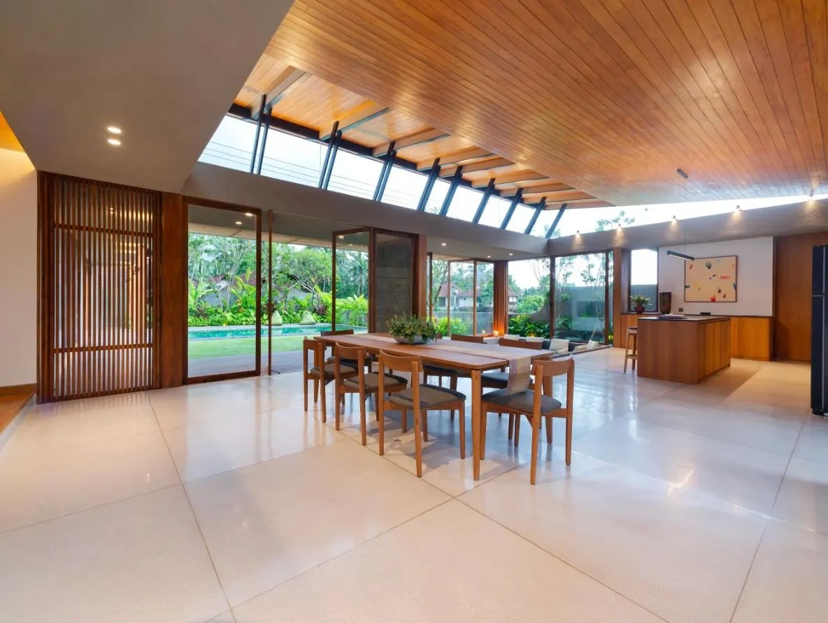 Premium 3BR Villa with Rice Field View · 5 Minutes to PARQ · Kecamatan — image 4