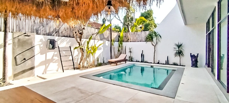 Seminyak 3BR Pool Villa•Closed Living•Workspace