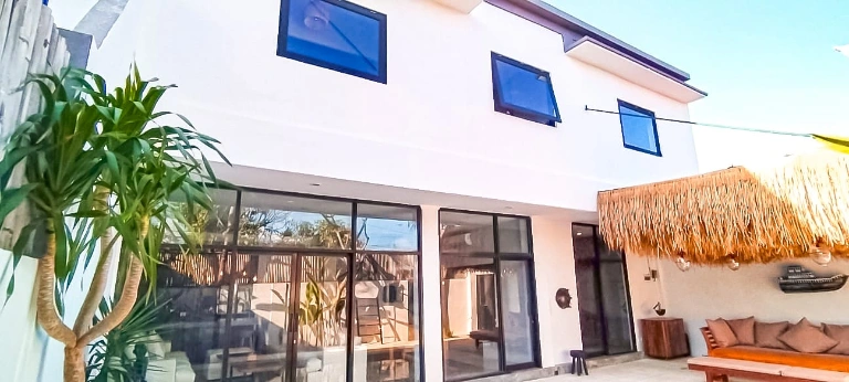 Seminyak 3BR Pool Villa•Closed Living•Workspace — image 4